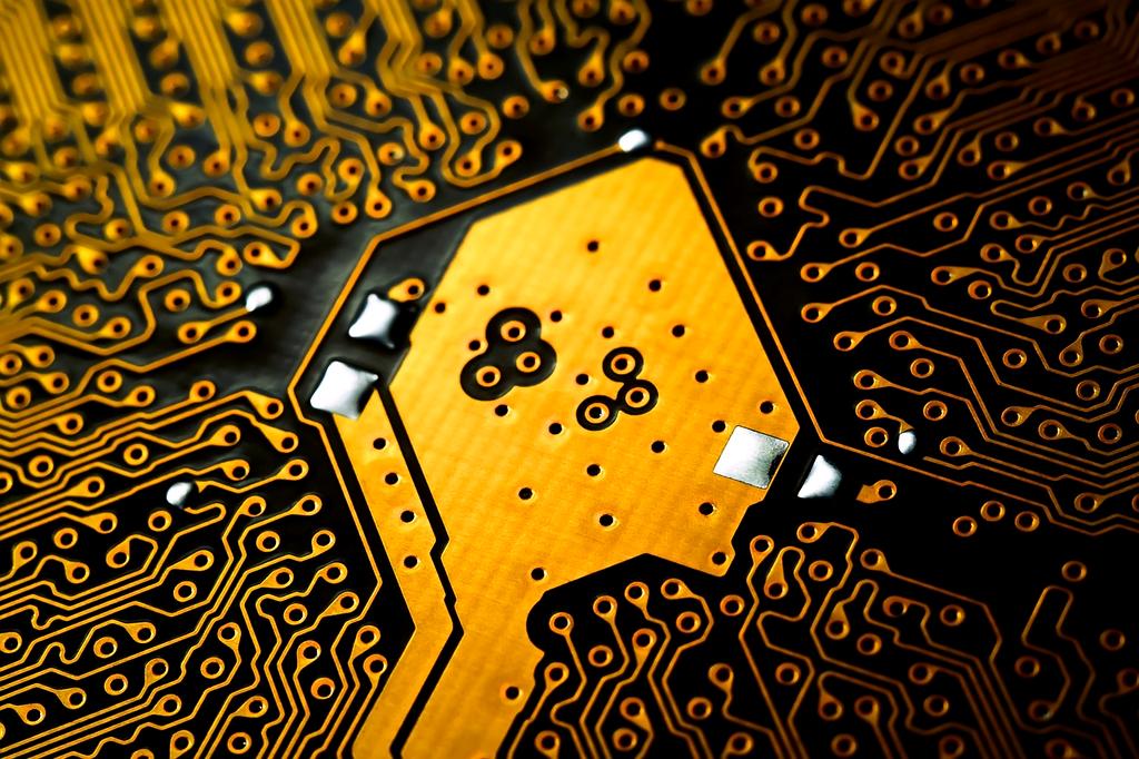 Central processing unit visualization with holographic interface